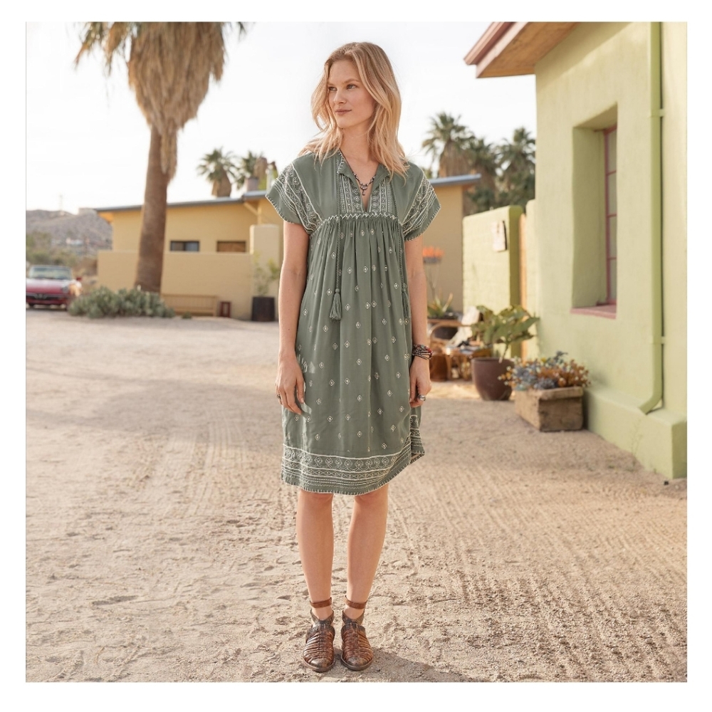 Sundance Aura Embroidered Embellished Dress size M